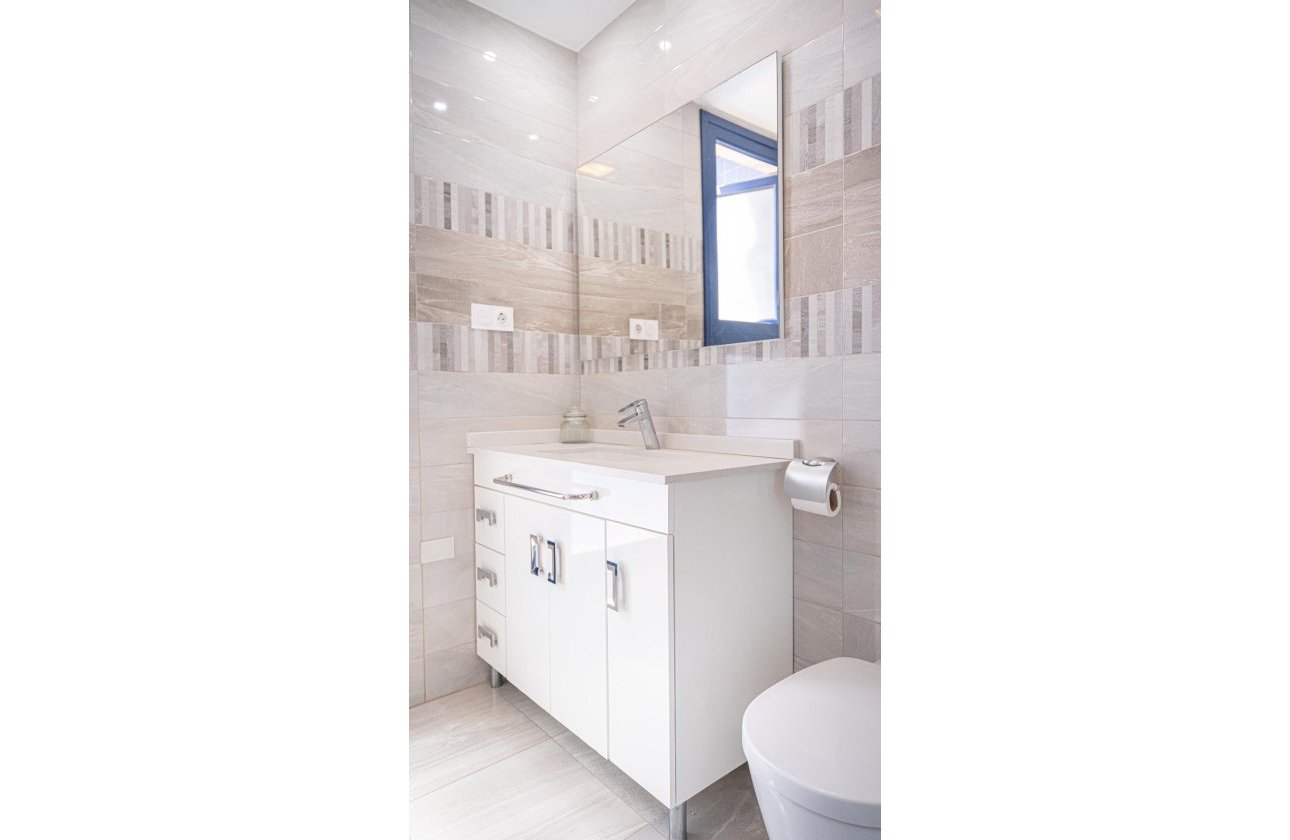 Resale - Penthouse -
Torrevieja - Punta Prima