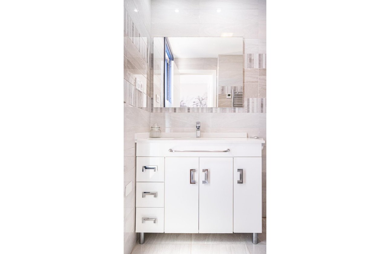 Resale - Penthouse -
Torrevieja - Punta Prima