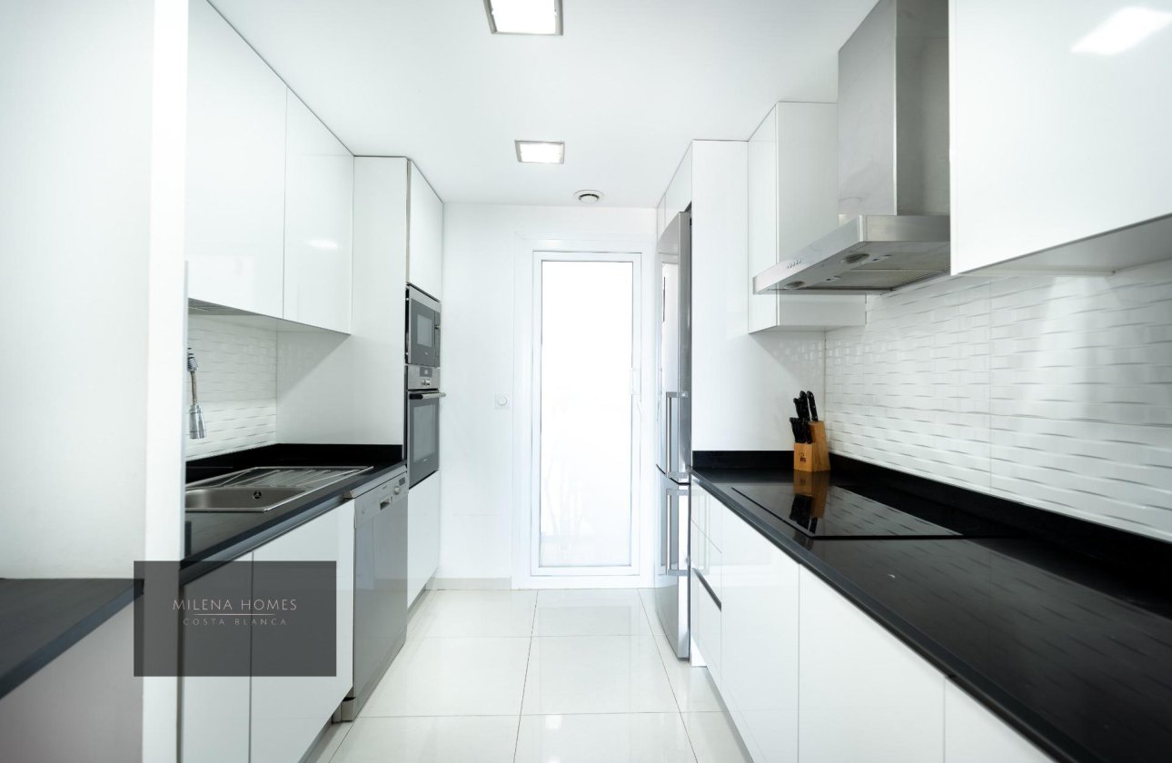 Resale - Penthouse -
Torrevieja - Punta Prima