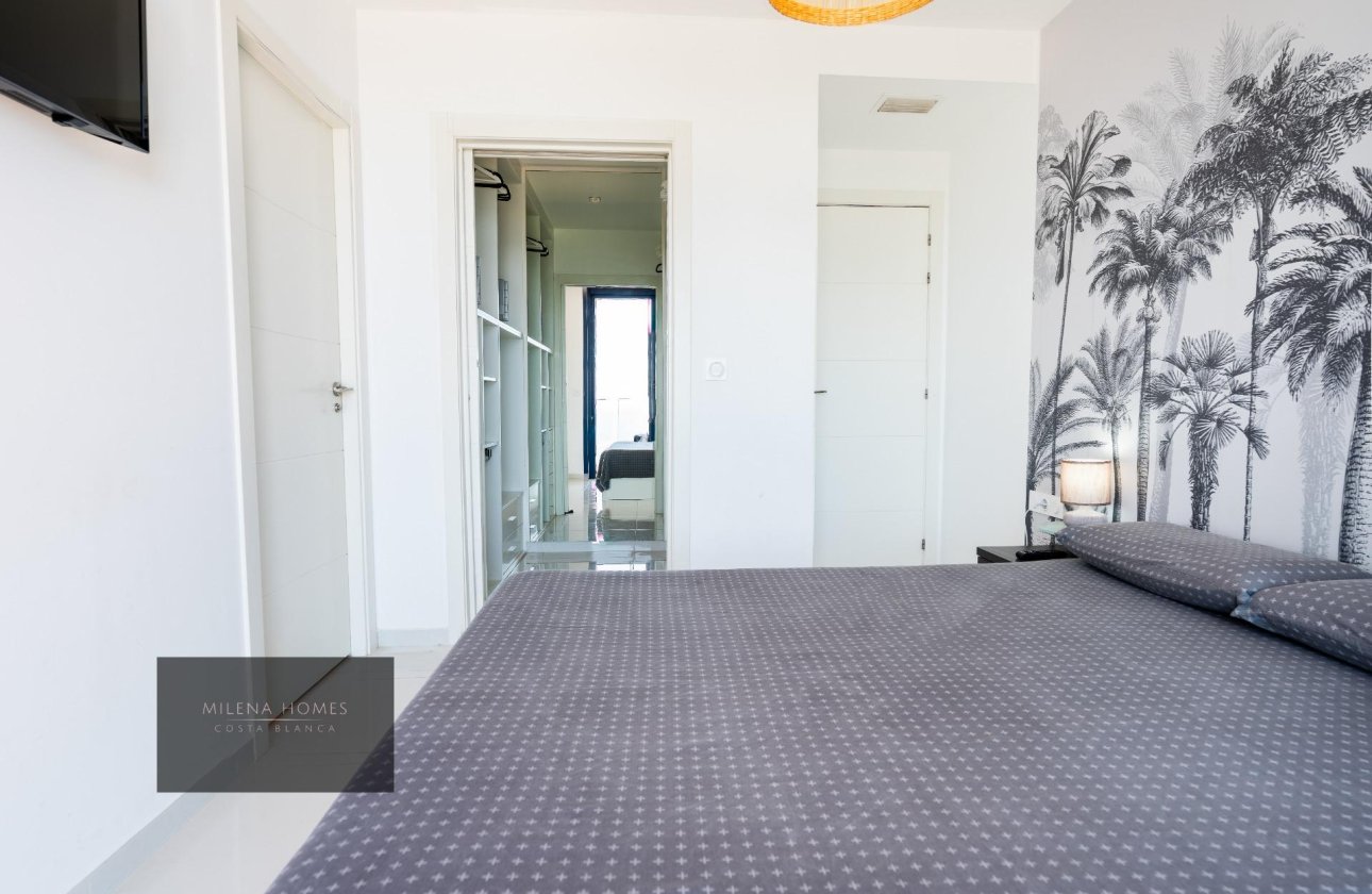 Resale - Penthouse -
Torrevieja - Punta Prima