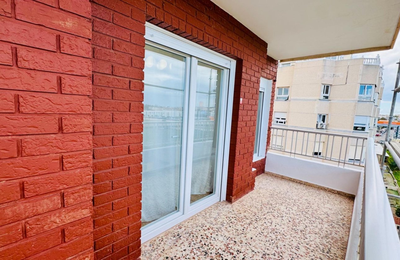 Resale - Penthouse -
Torrevieja - Punta Prima