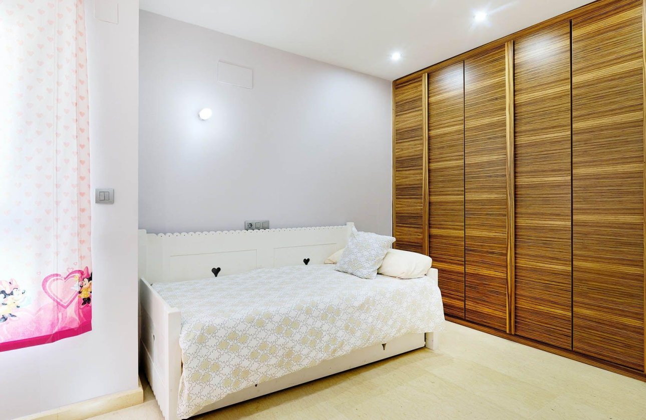 Resale - Penthouse -
Torrevieja