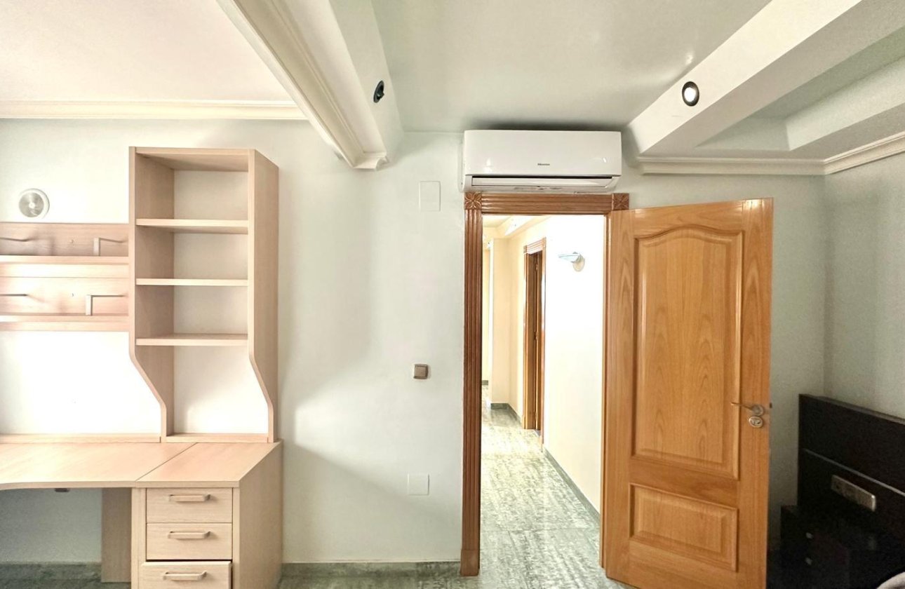 Resale - Penthouse -
Torrevieja