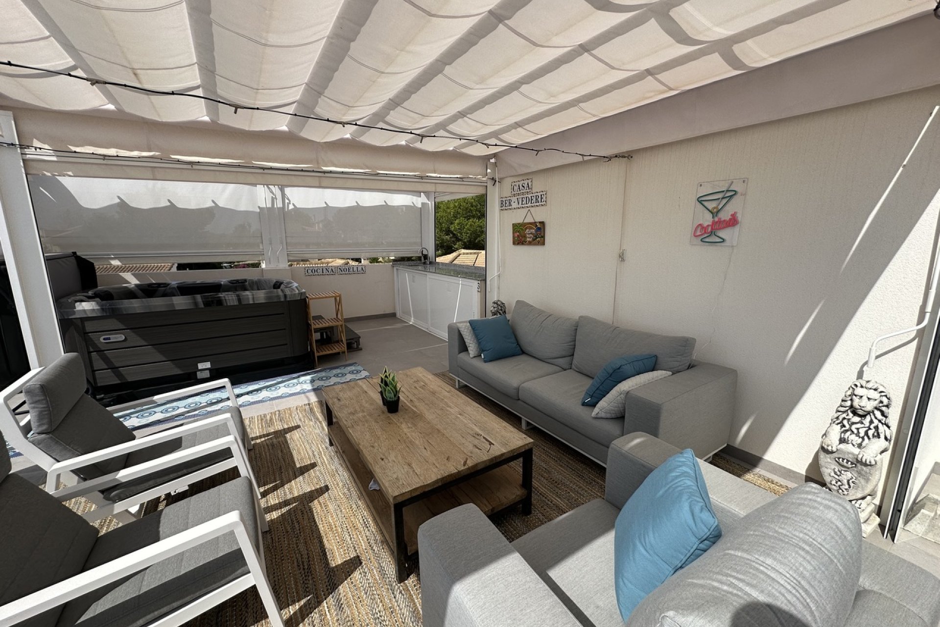 Resale - Penthouse -
Villamartin - Costa Blanca