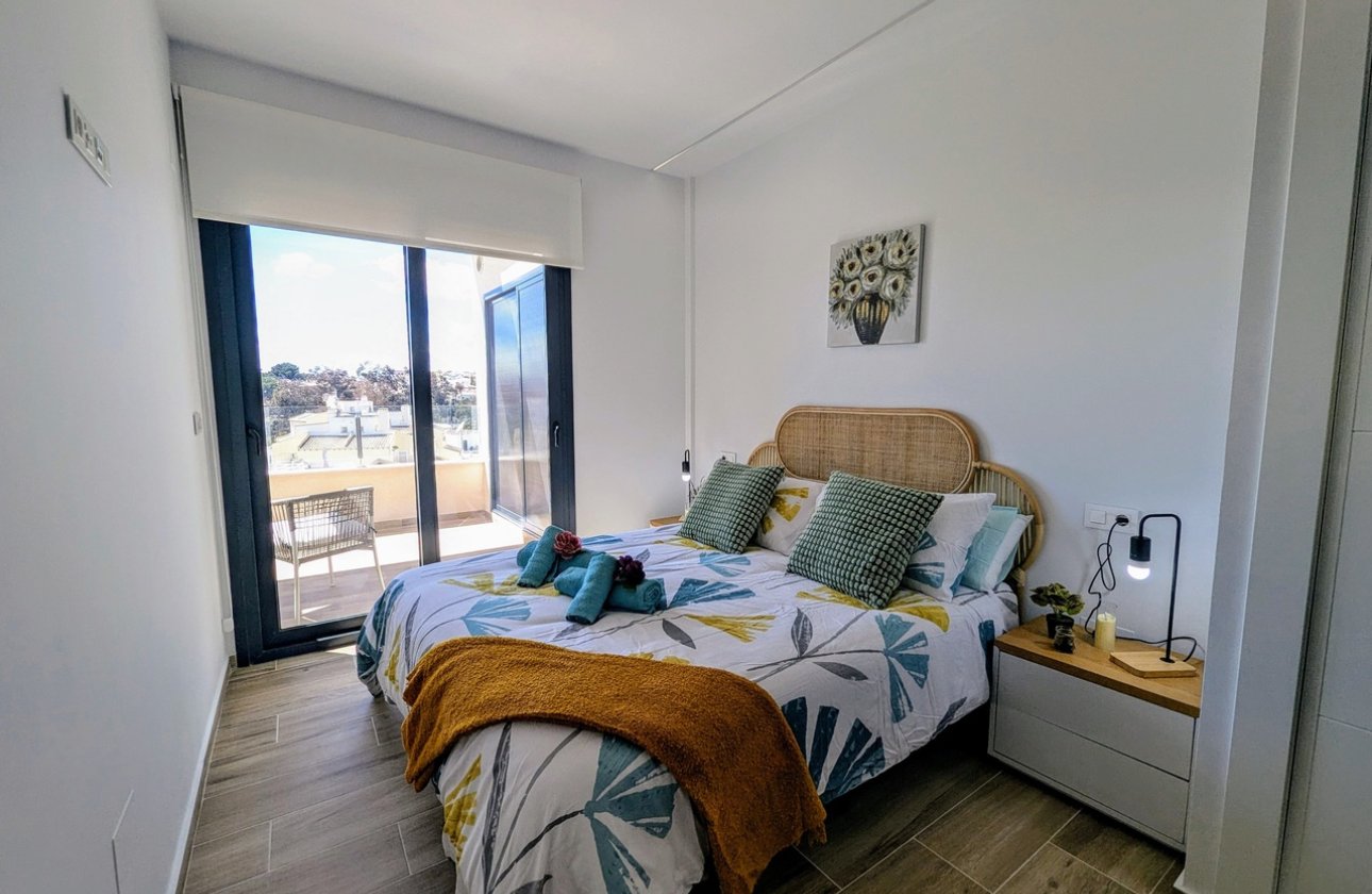 Resale - Penthouse -
Villamartin - Costa Blanca