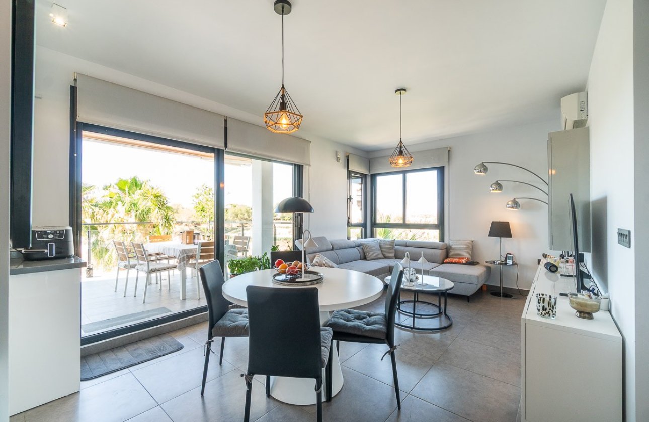 Resale - Penthouse -
Villamartin - Costa Blanca