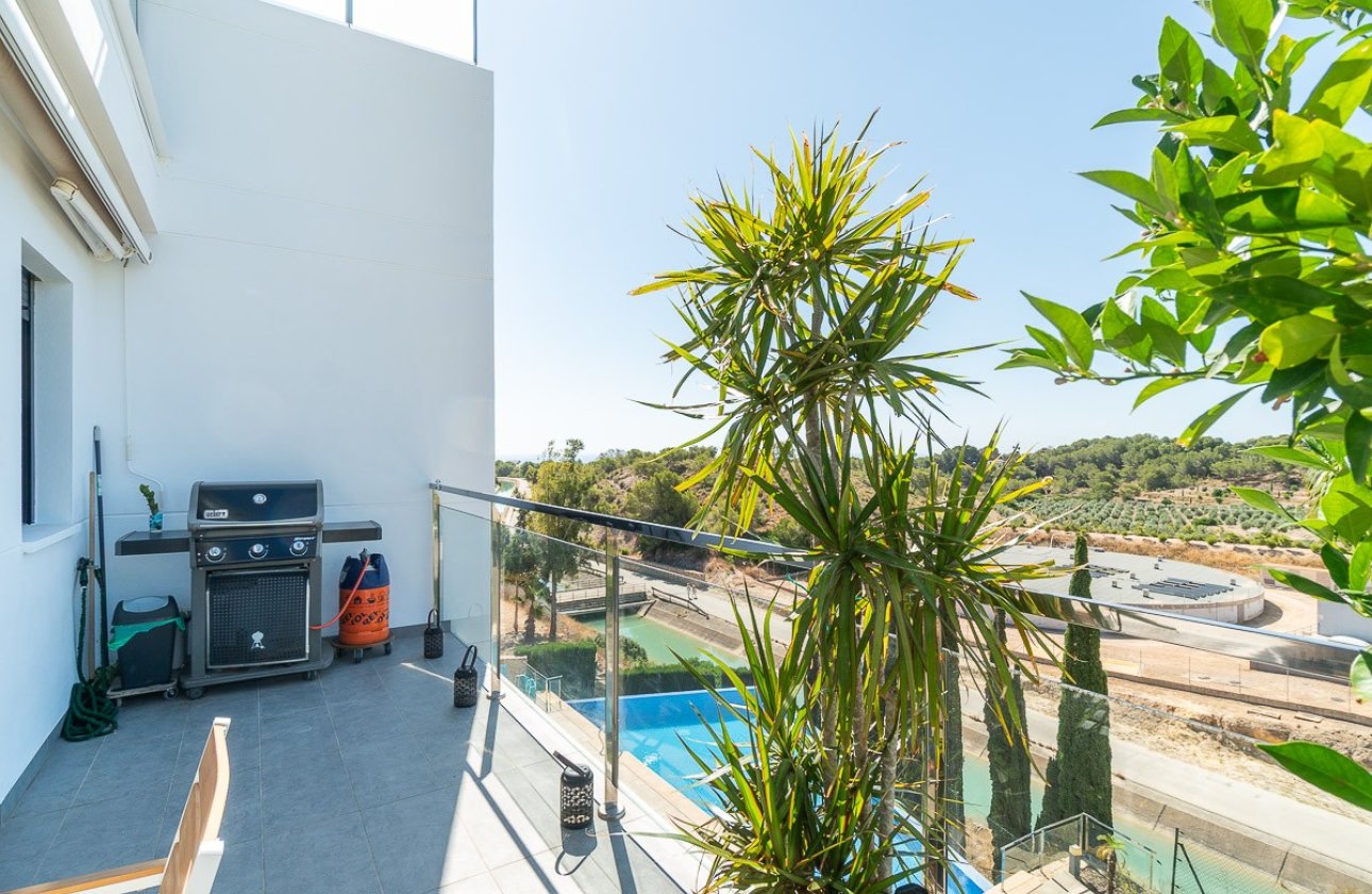 Resale - Penthouse -
Villamartin - Costa Blanca