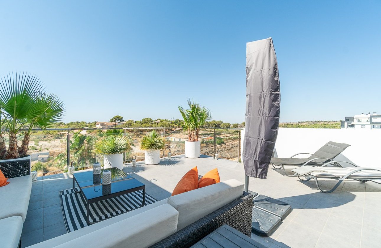 Resale - Penthouse -
Villamartin - Costa Blanca