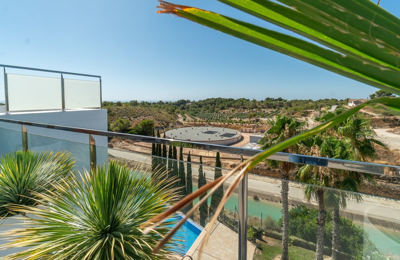 Resale - Penthouse -
Villamartin - Costa Blanca