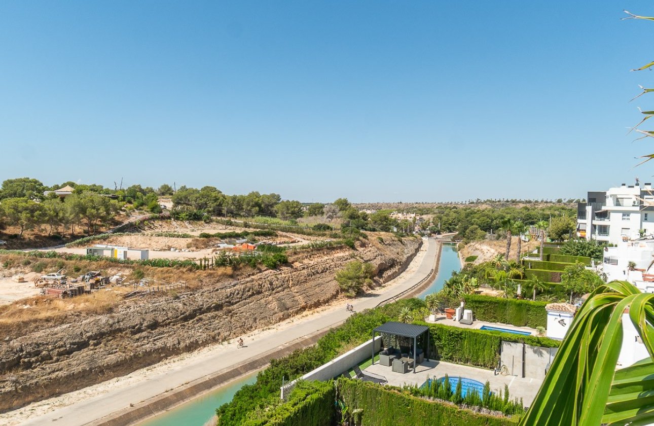 Resale - Penthouse -
Villamartin - Costa Blanca