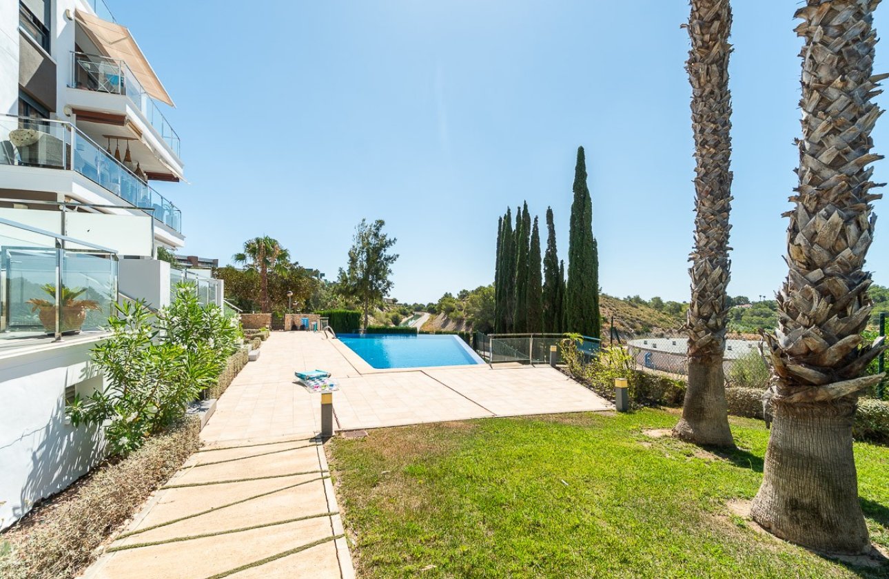 Resale - Penthouse -
Villamartin - Costa Blanca