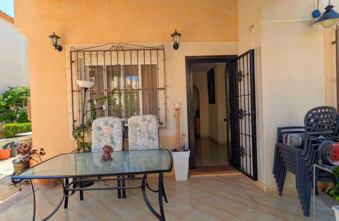Resale - Quad House -
Lo Crispin - Inland