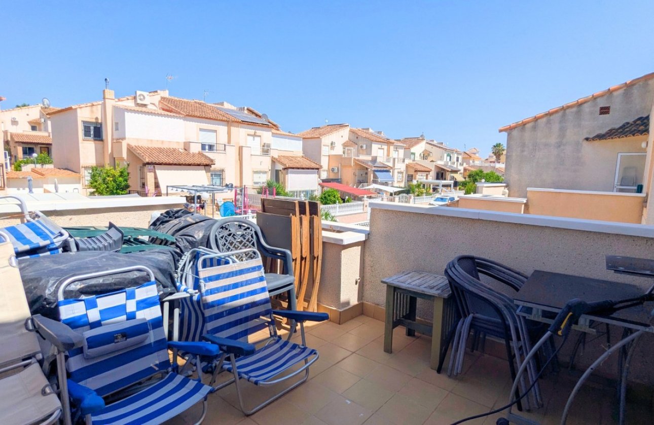 Resale - Quad House -
Lo Crispin - Inland
