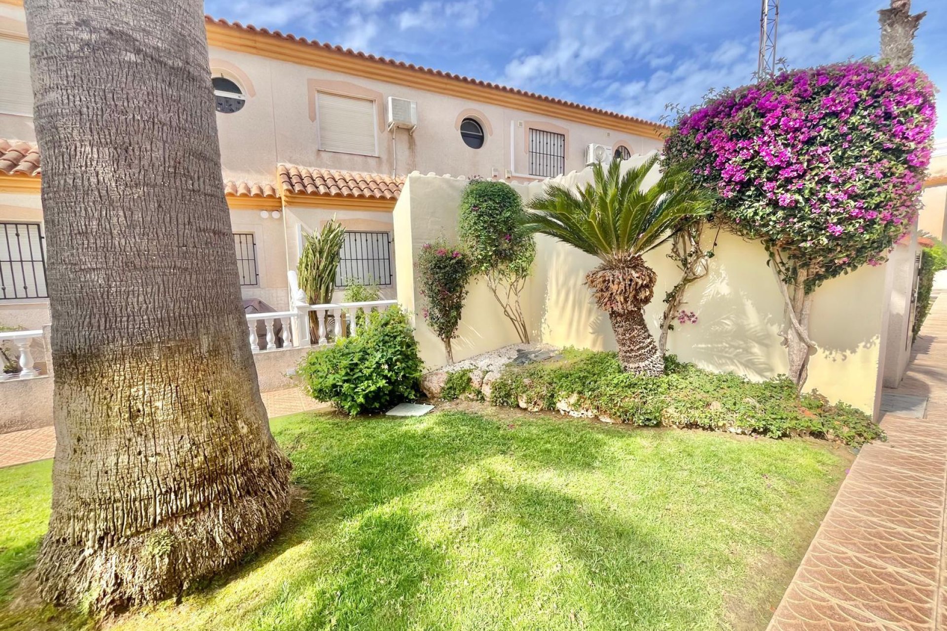 Resale - Quad House -
Orihuela Costa - Playa Flamenca