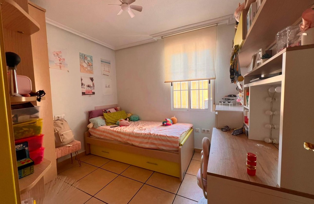 Resale - Quad House -
Torrevieja - Carrefour