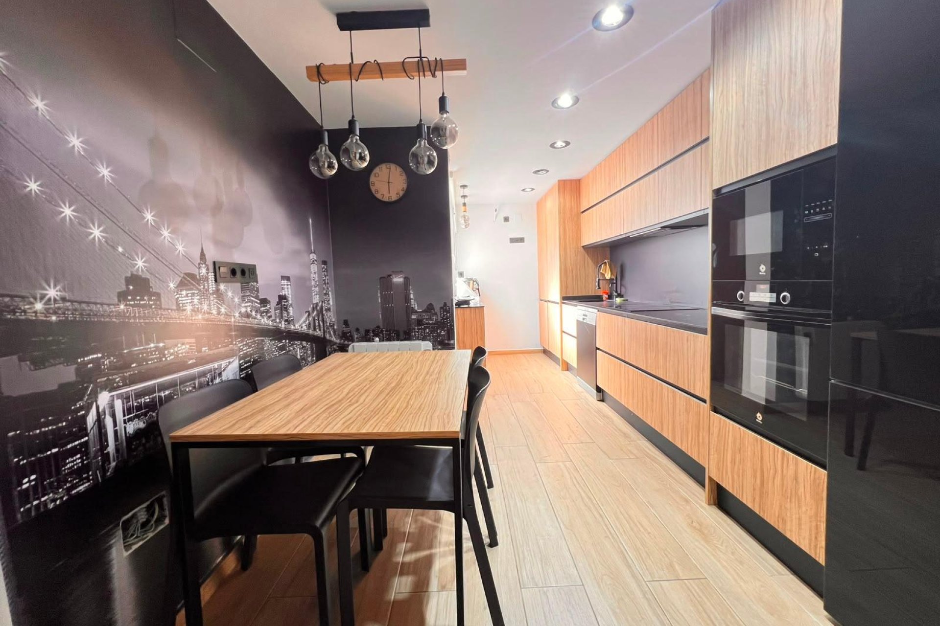 Resale - Quad House -
Torrevieja - Carrefour