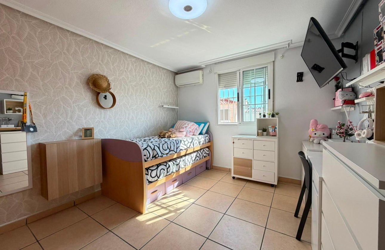 Resale - Quad House -
Torrevieja - Carrefour