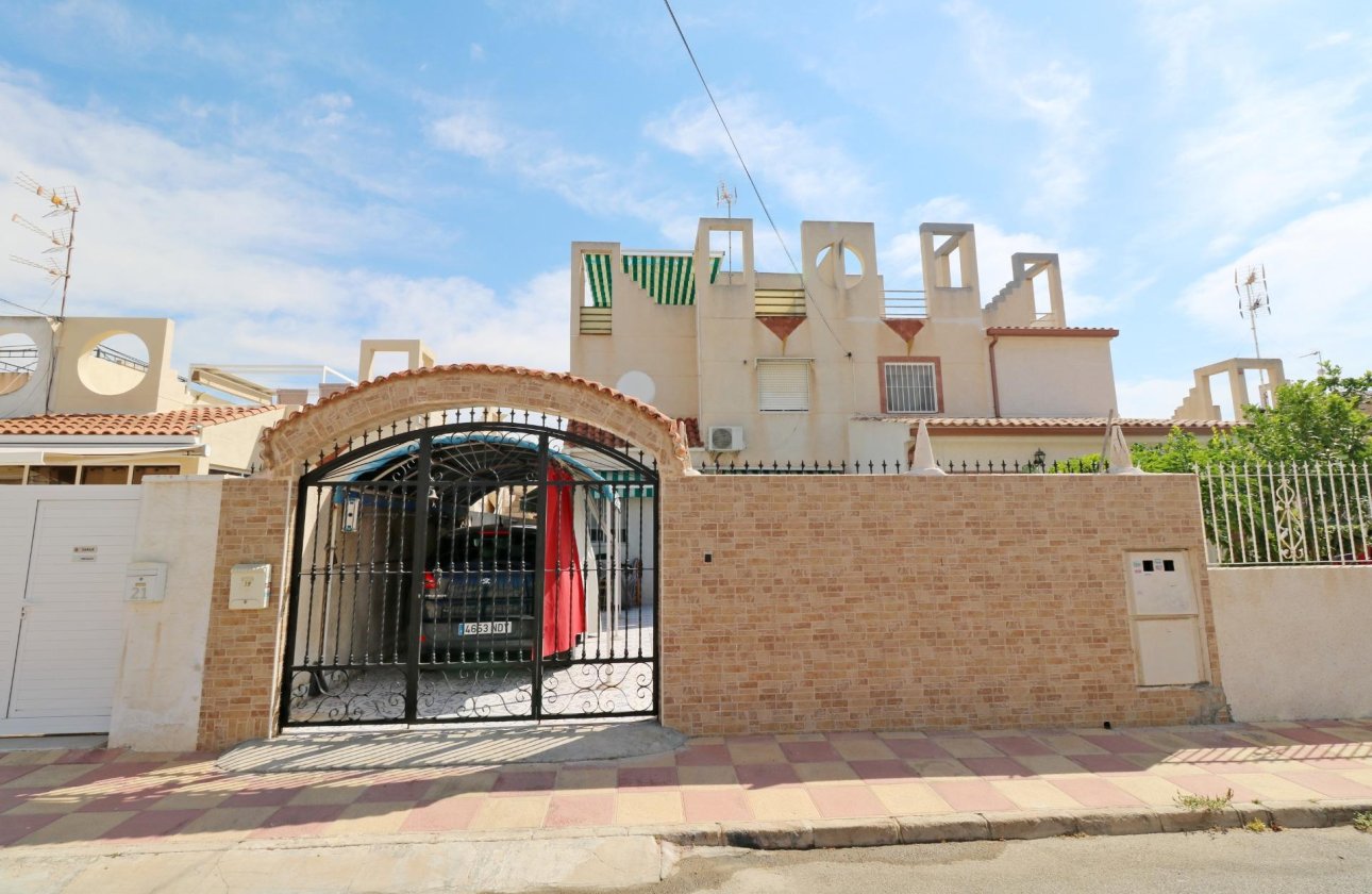 Resale - Quad House -
Torrevieja - Torretas