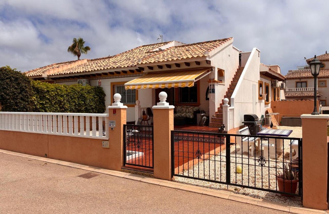 Resale - Semi Detached -
Lomas de Caboroig - Costa Blanca