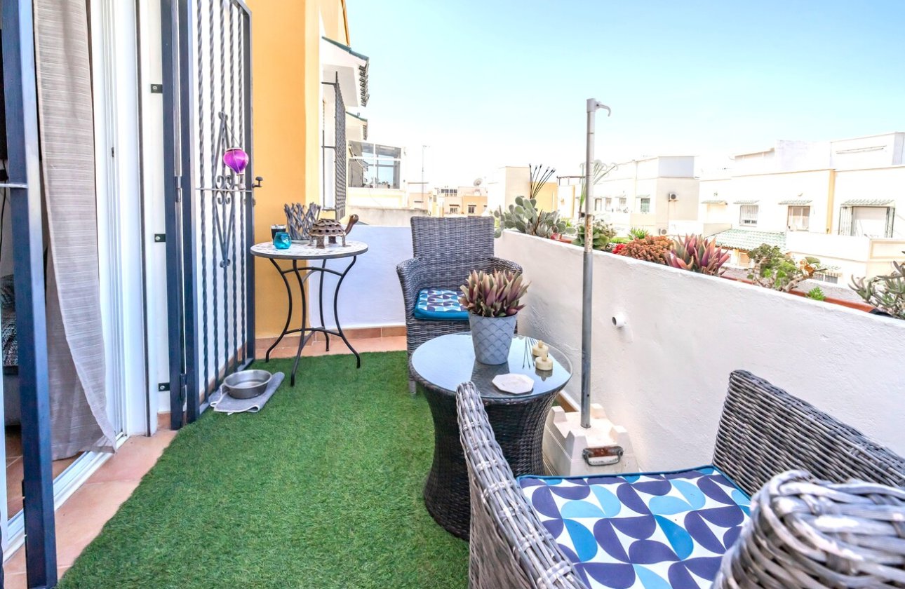 Resale - Semi Detached -
Los Altos - Res Valle de los pinos