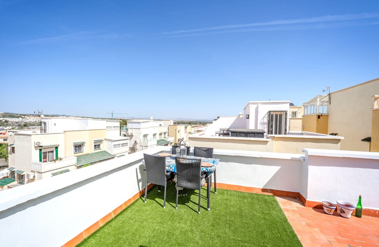Resale - Semi Detached -
Los Altos - Res Valle de los pinos