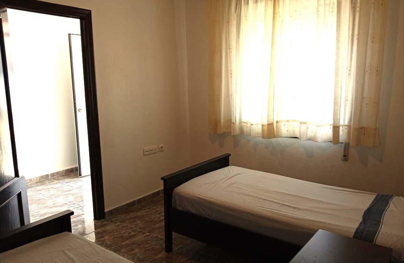 Resale - Semi Detached -
Los Montesinos - PUEBLO CENTRO
