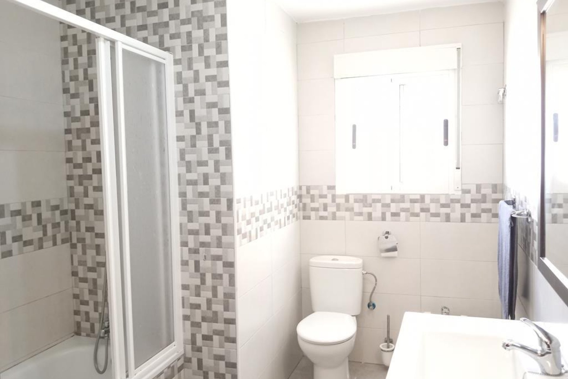 Resale - Semi Detached -
Los Montesinos - PUEBLO CENTRO