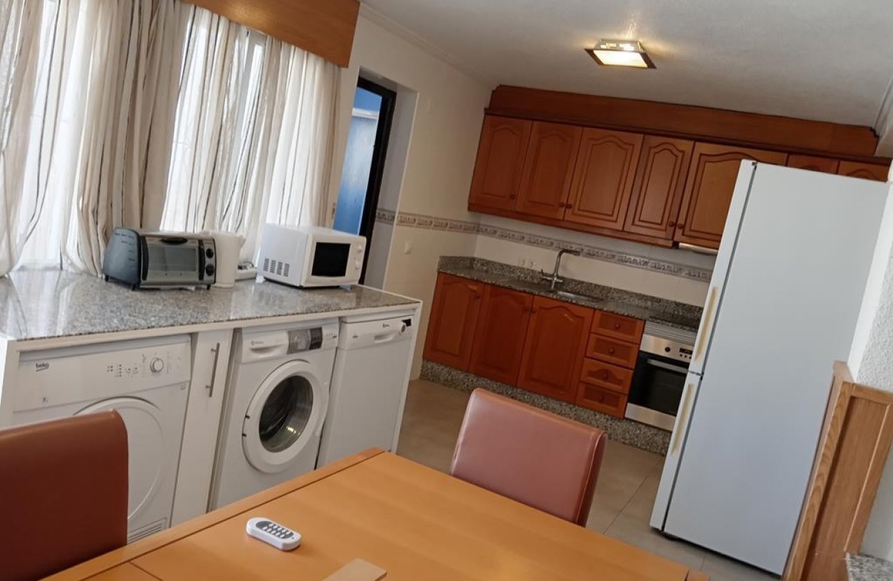 Resale - Semi Detached -
Los Montesinos - PUEBLO CENTRO