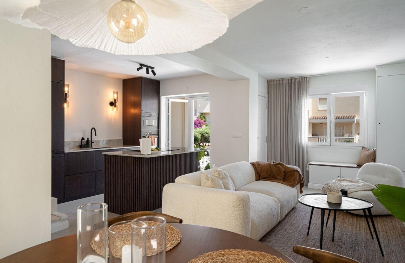 Resale - Semi Detached -
Orihuela Costa - Los Almendros-la Florida