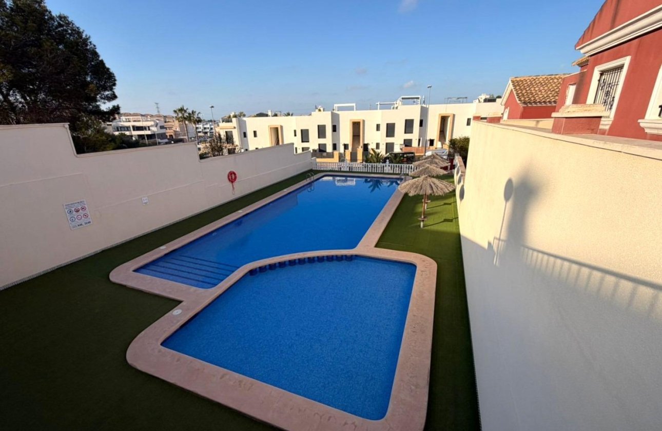 Resale - Semi Detached -
Orihuela Costa - Villamartín