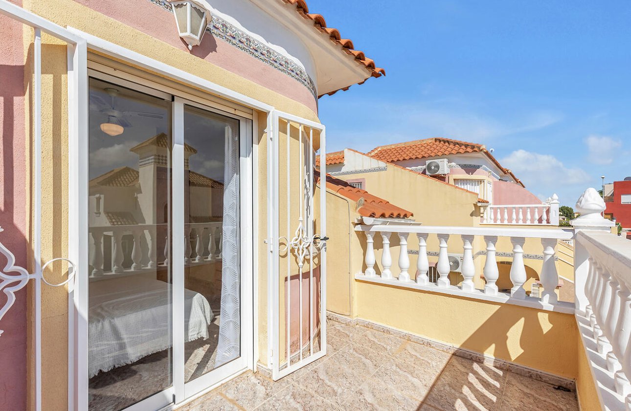 Resale - Semi Detached Penthouse -
Orihuela Costa - Costa Blanca