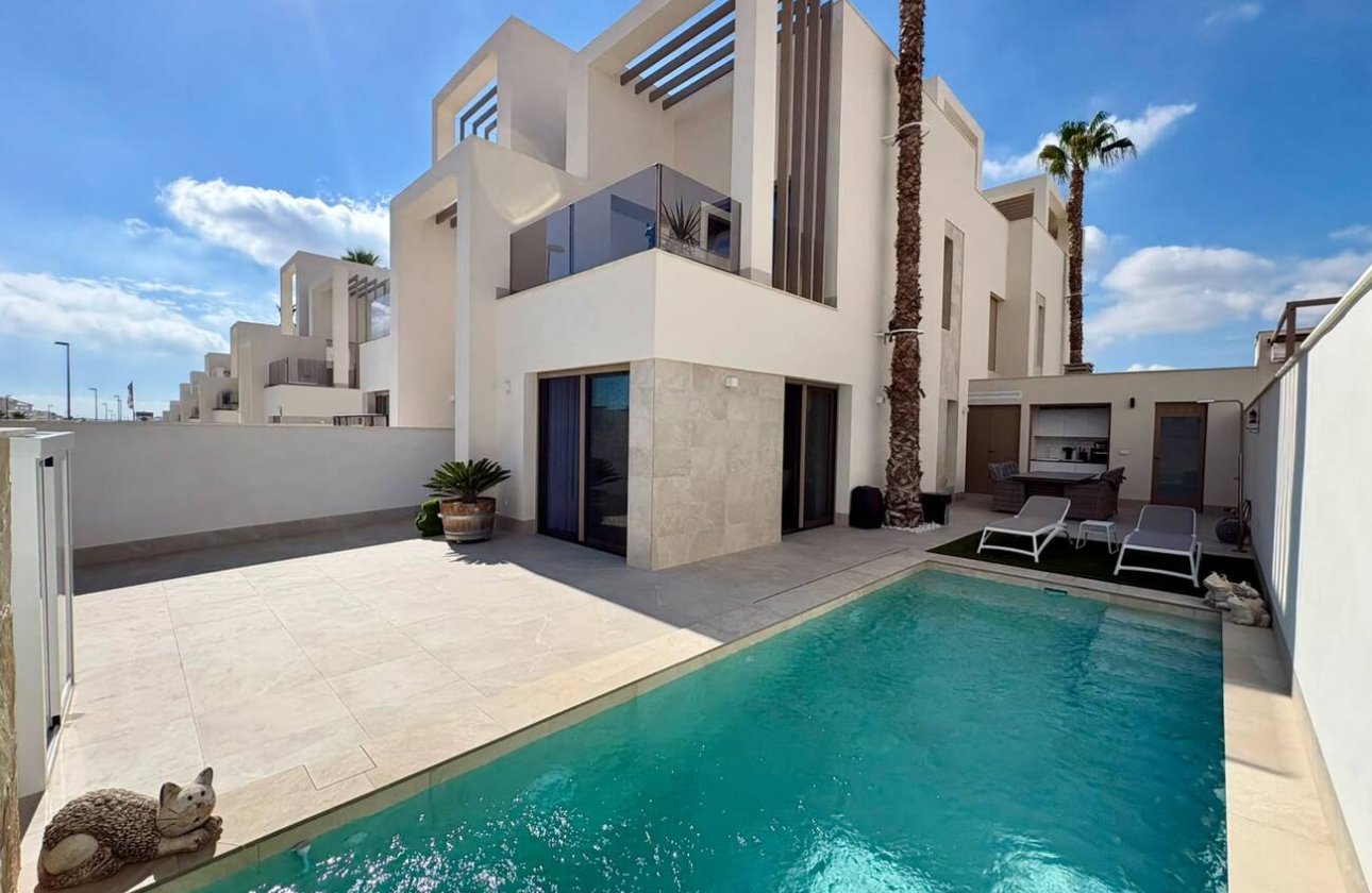 Resale - Semi Detached -
Rojales - Ciudad Quesada