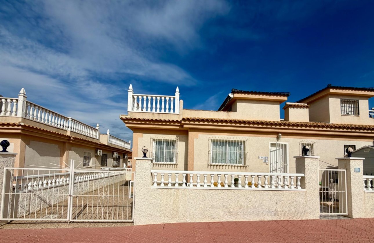 Resale - Semi Detached -
Rojales - Pueblo