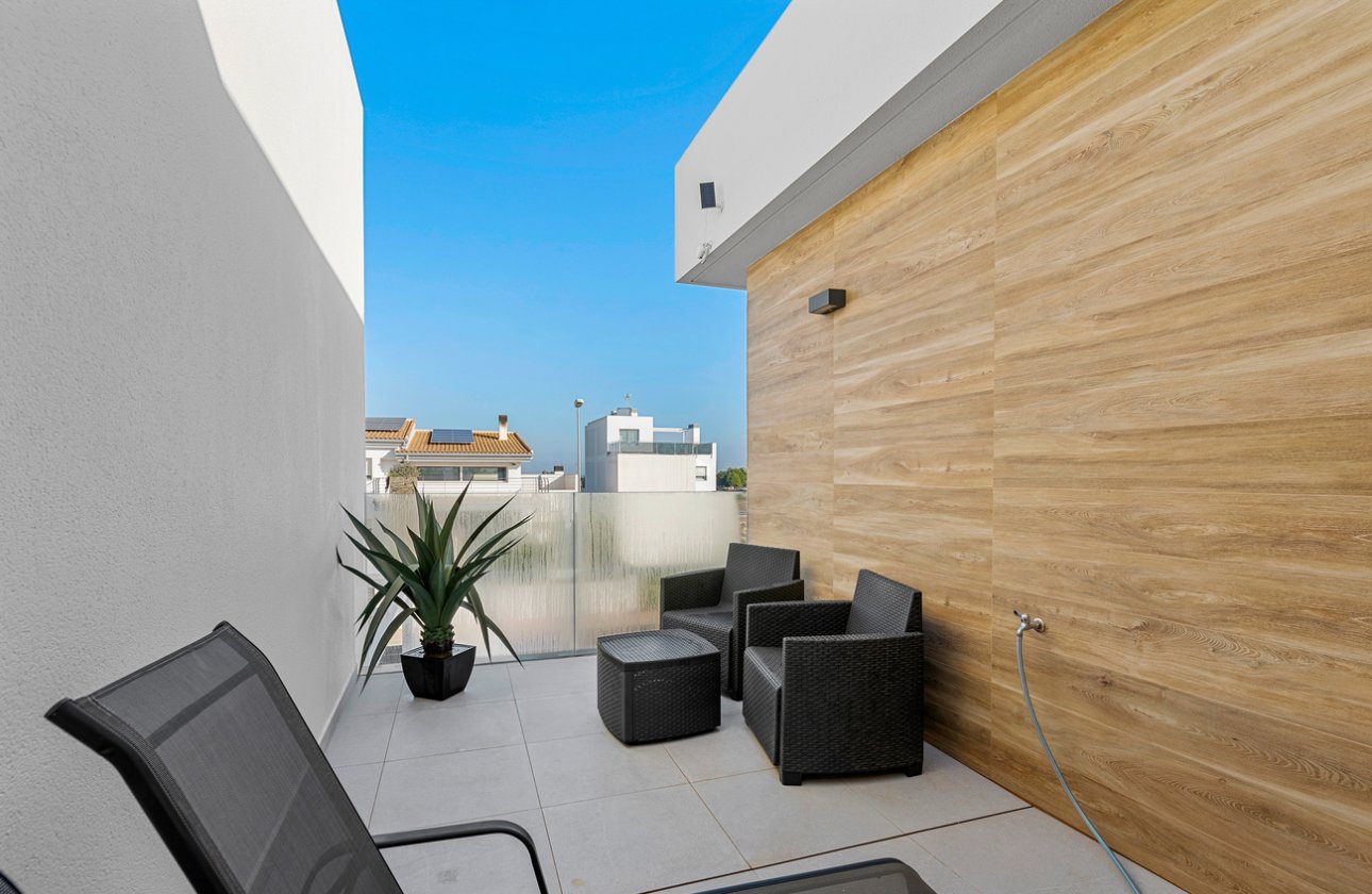 Resale - Semi Detached -
Rojales - Town