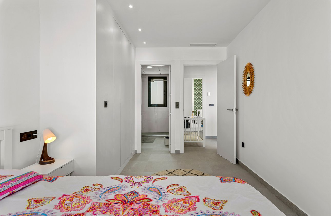Resale - Semi Detached -
Rojales - Town