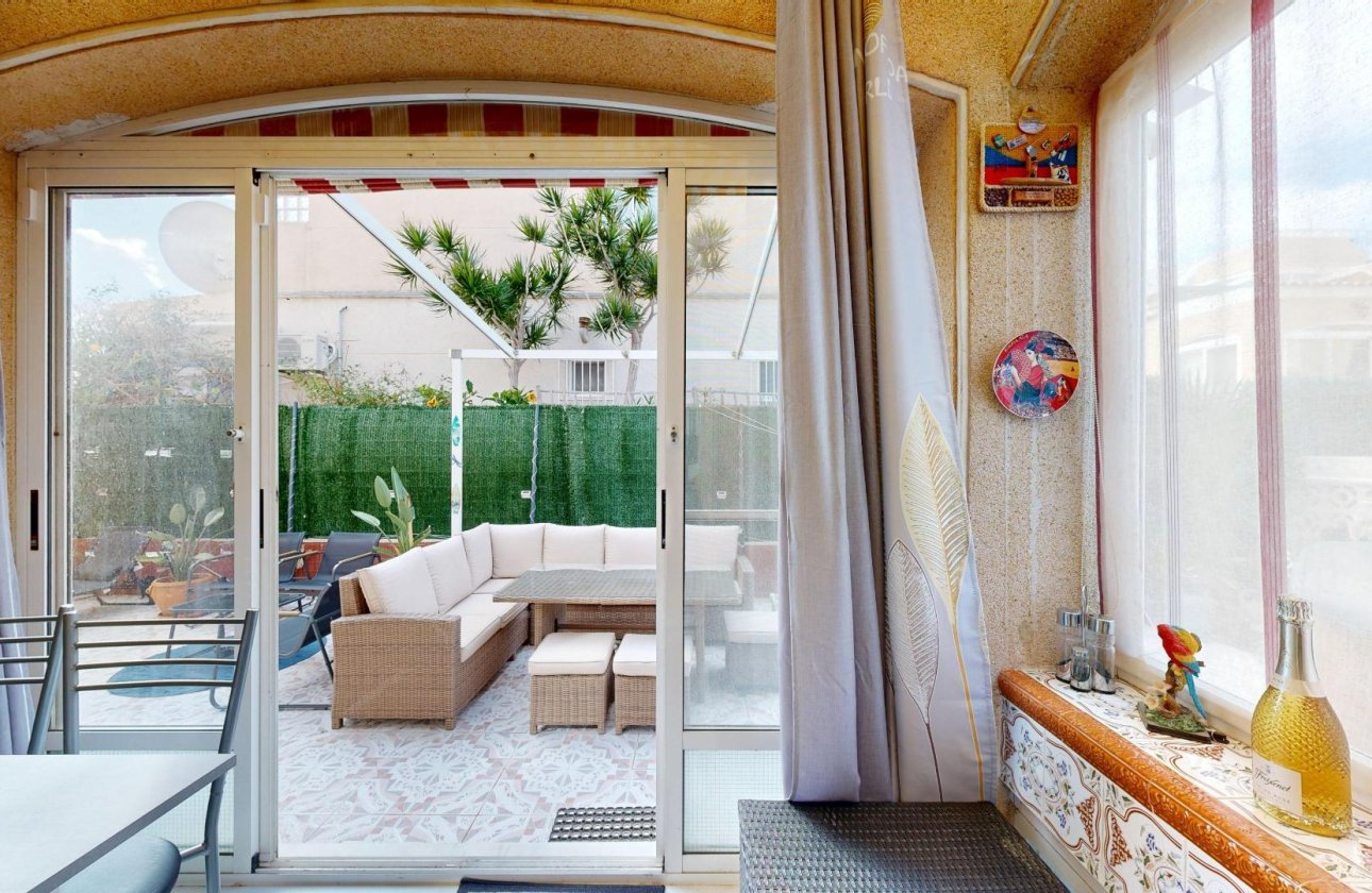 Resale - Semi Detached -
San Miguel de Salinas - 03193