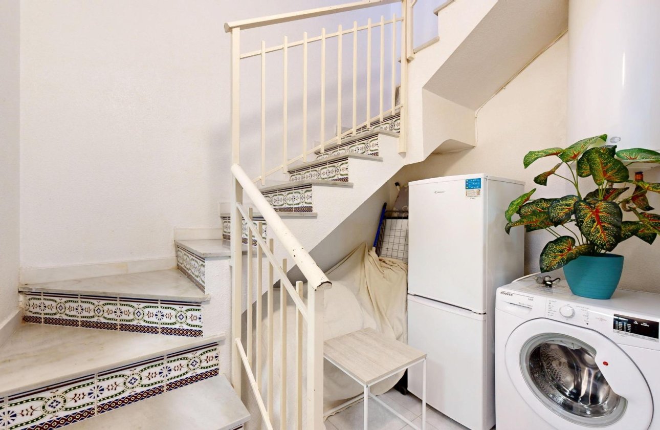 Resale - Semi Detached -
San Miguel de Salinas - 03193