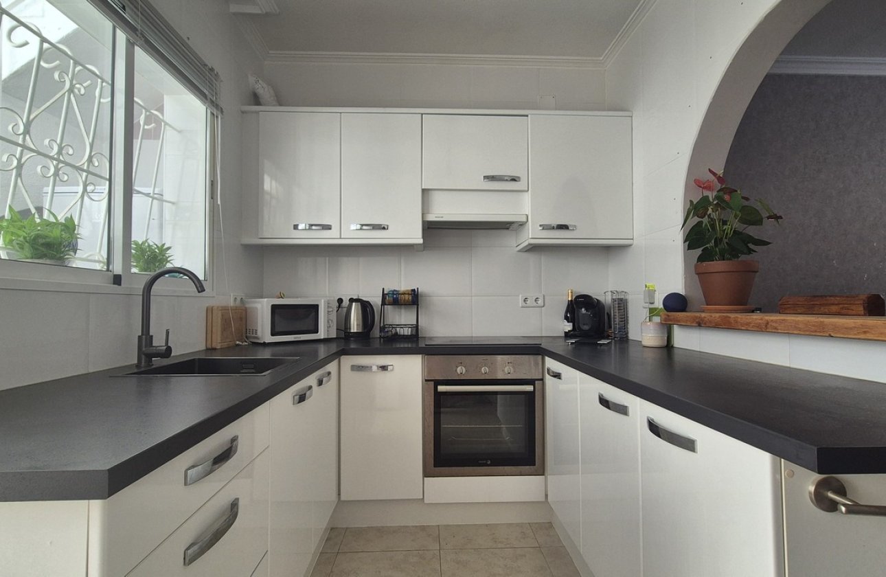 Resale - Semi Detached -
San Miguel de Salinas - Inland
