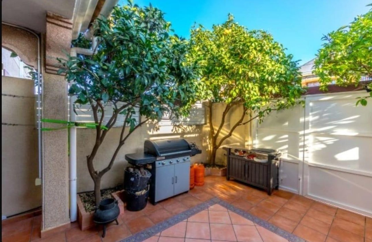 Resale - Semi Detached -
Torrevieja - Aguas Nuevas