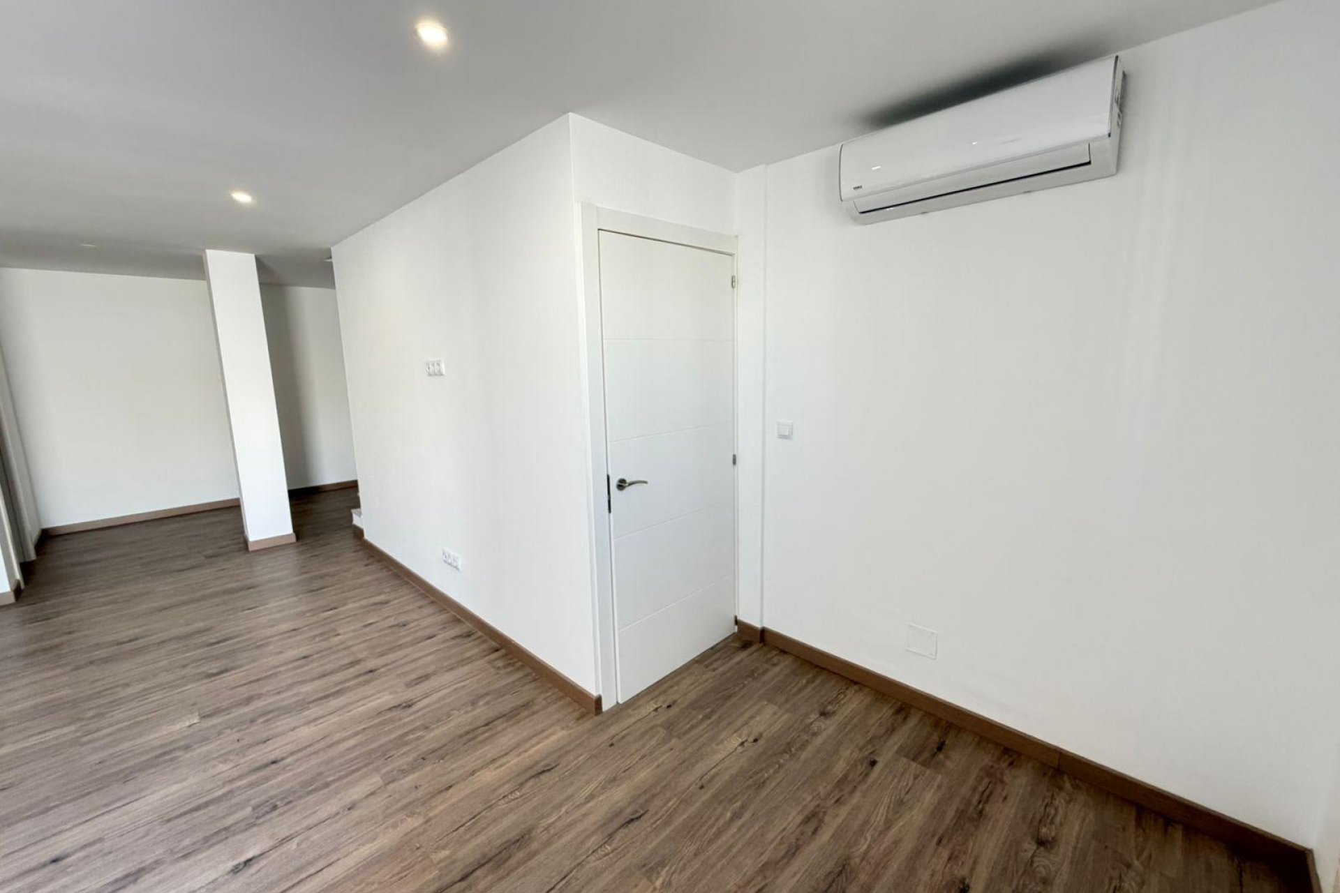 Resale - Semi Detached -
Torrevieja - Cabo Cervera