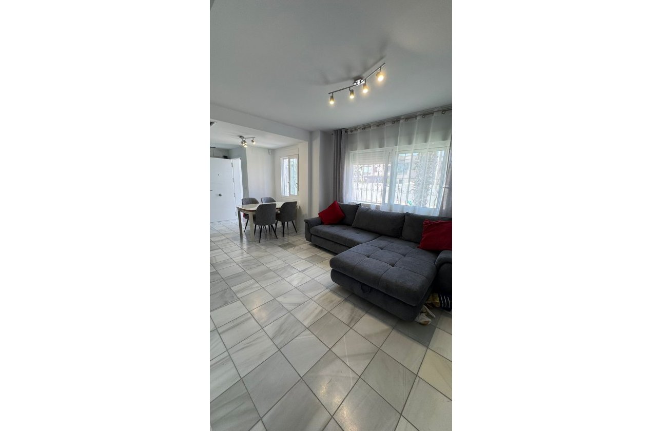 Resale - Semi Detached -
Torrevieja - Costa Blanca