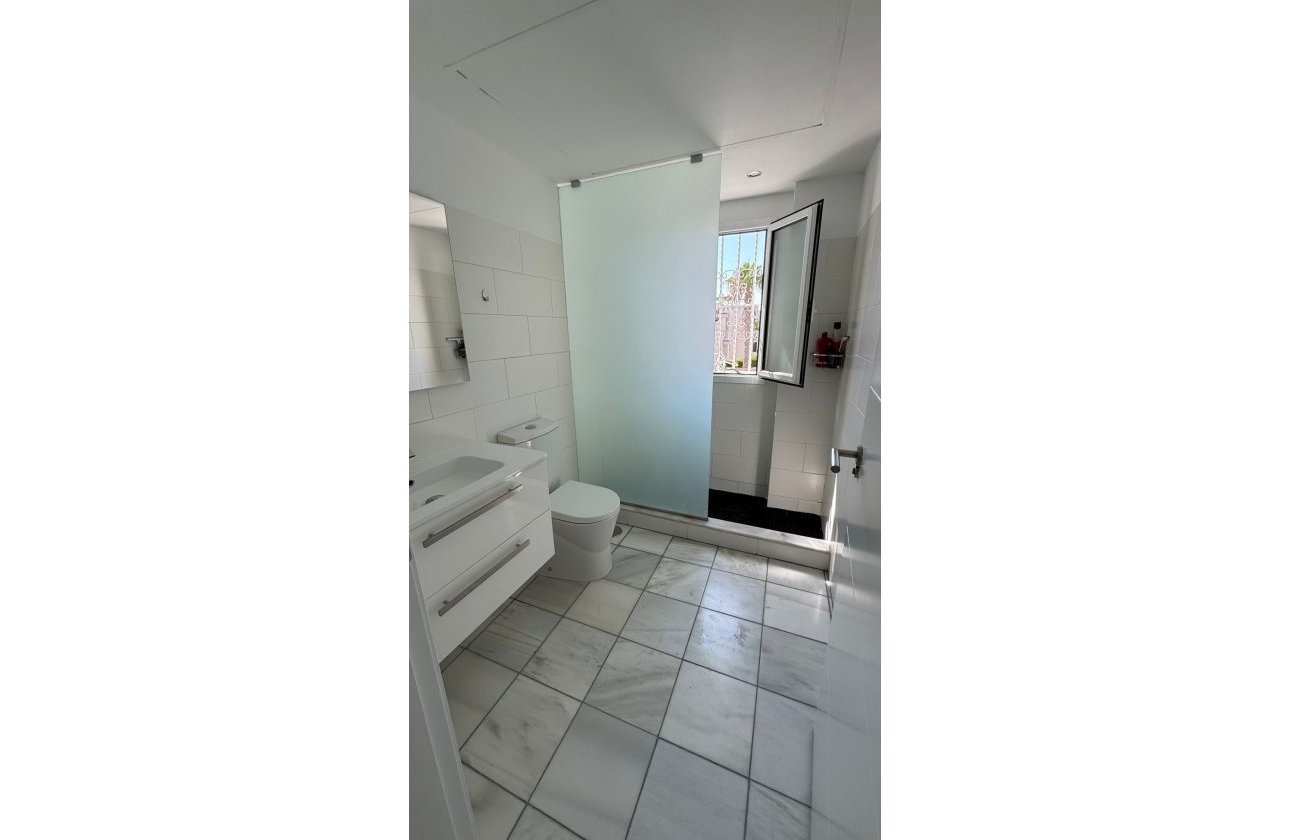 Resale - Semi Detached -
Torrevieja - Costa Blanca