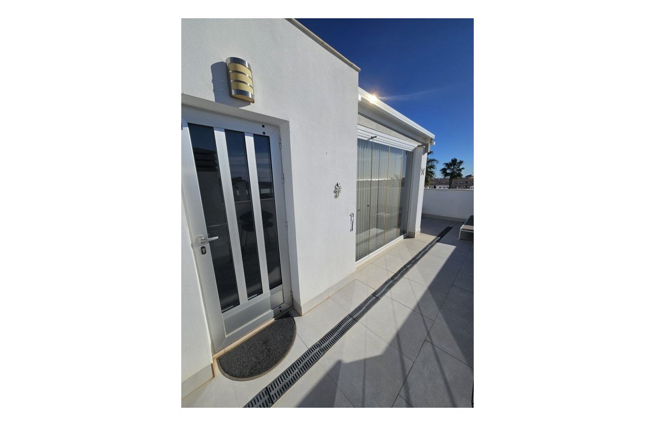 Resale - Semi Detached -
Torrevieja - Costa Blanca
