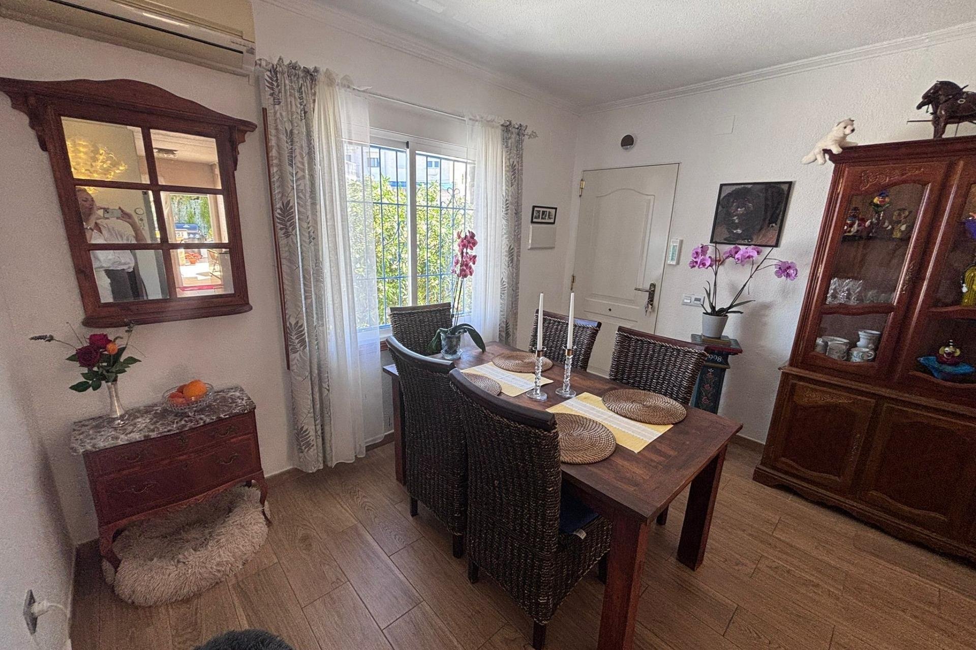 Resale - Semi Detached -
Torrevieja - Los Balcones