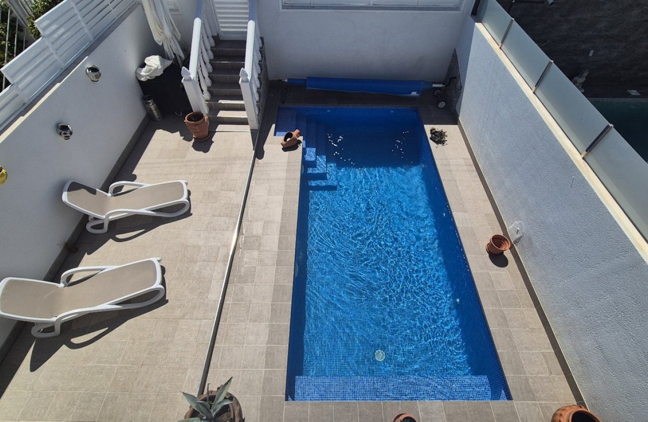 Resale - Semi Detached -
Villamartin - Costa Blanca