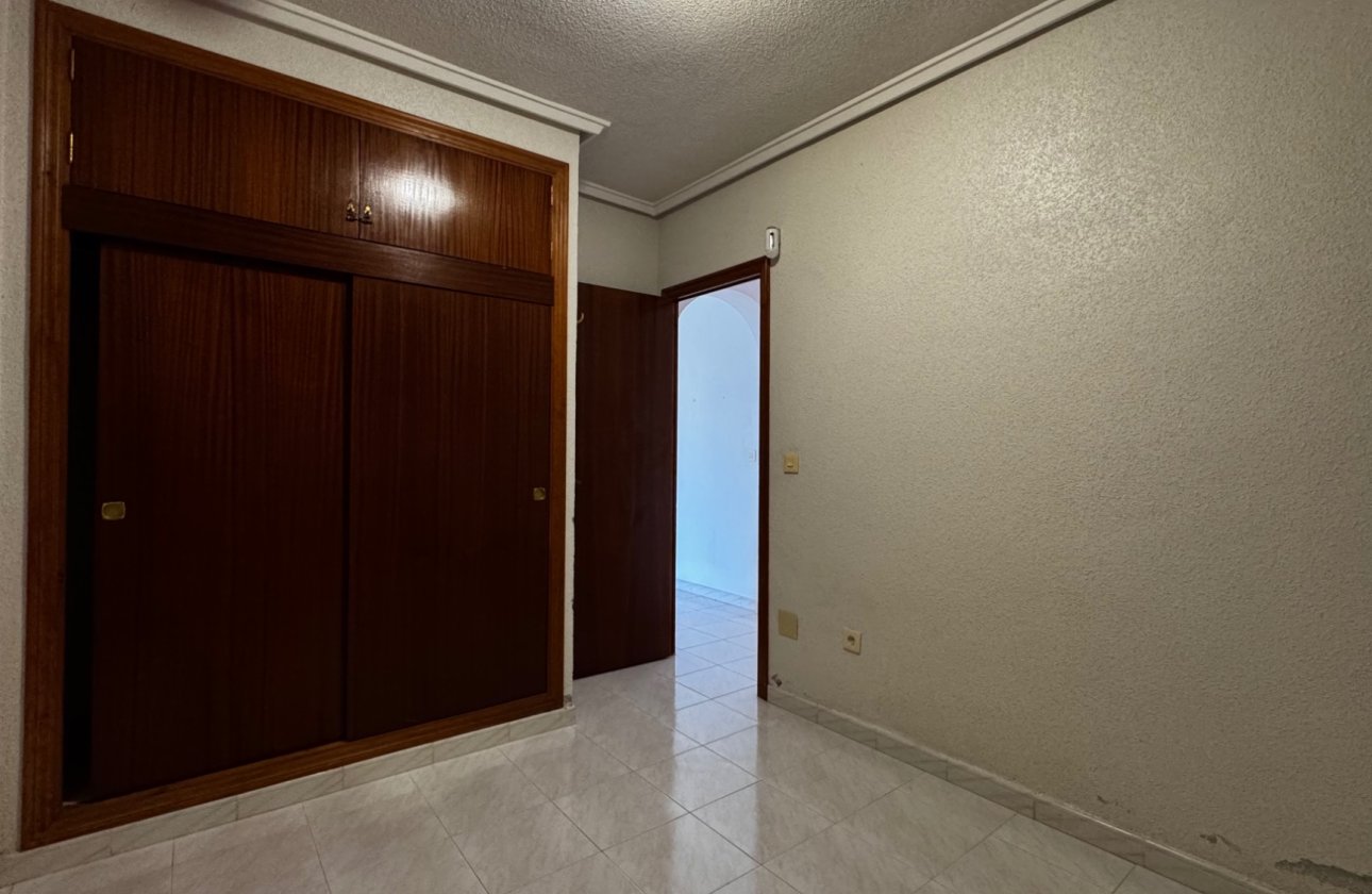 Resale - Terraced house -
Orihuela Costa - Montezenia
