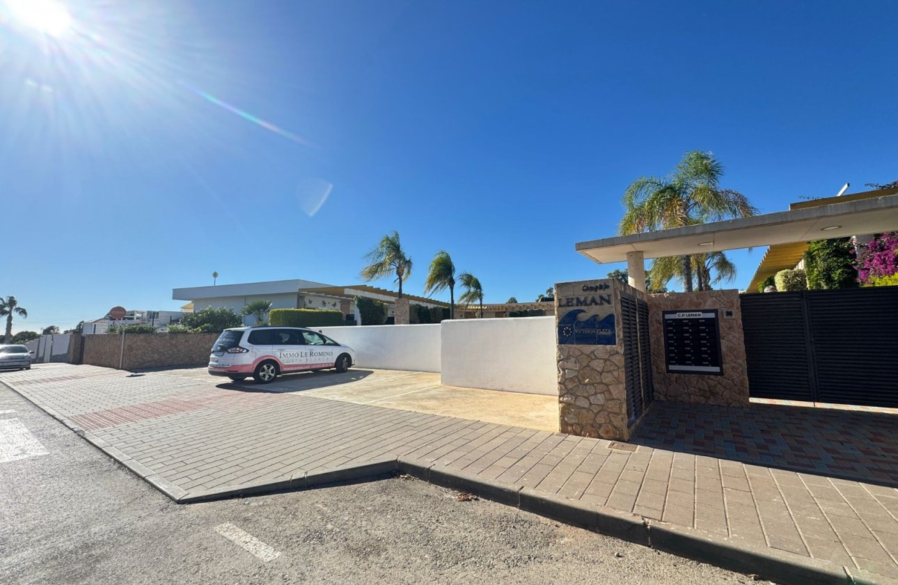 Resale - Terraced house -
Pilar de la Horadada - Mil Palmeras