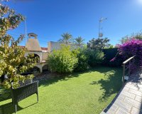 Resale - Terraced house -
Pilar de la Horadada - Mil Palmeras