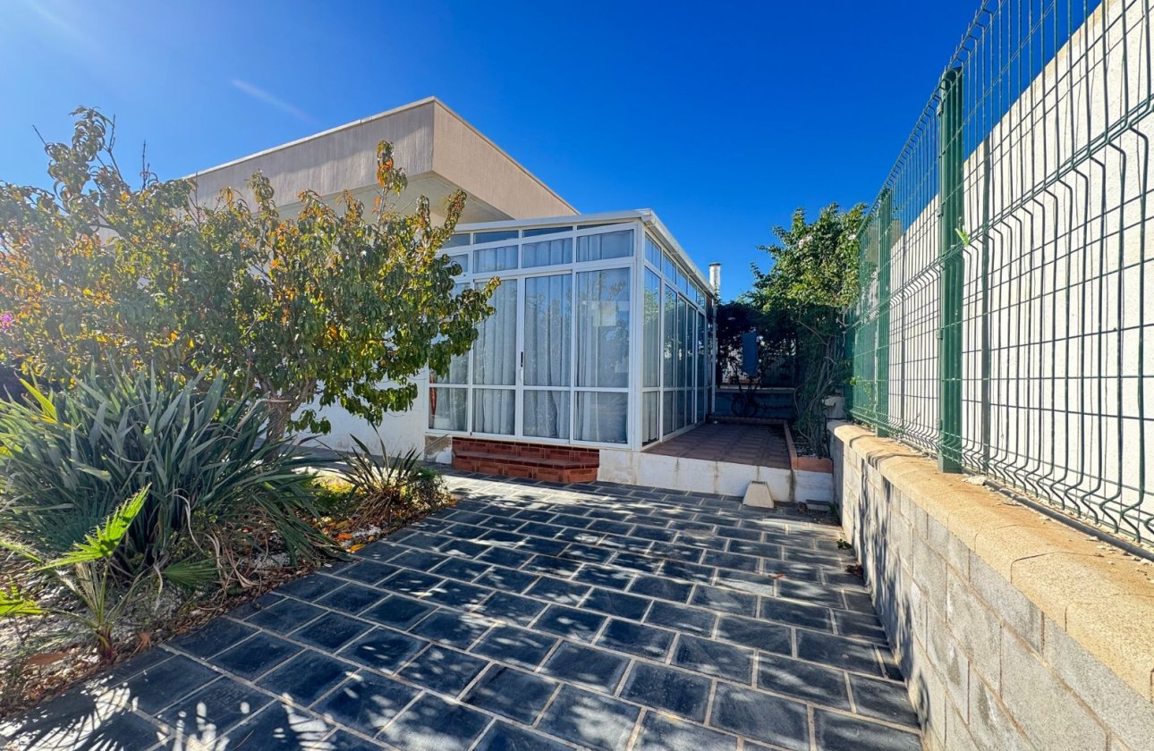 Resale - Terraced house -
Pilar de la Horadada - Mil Palmeras