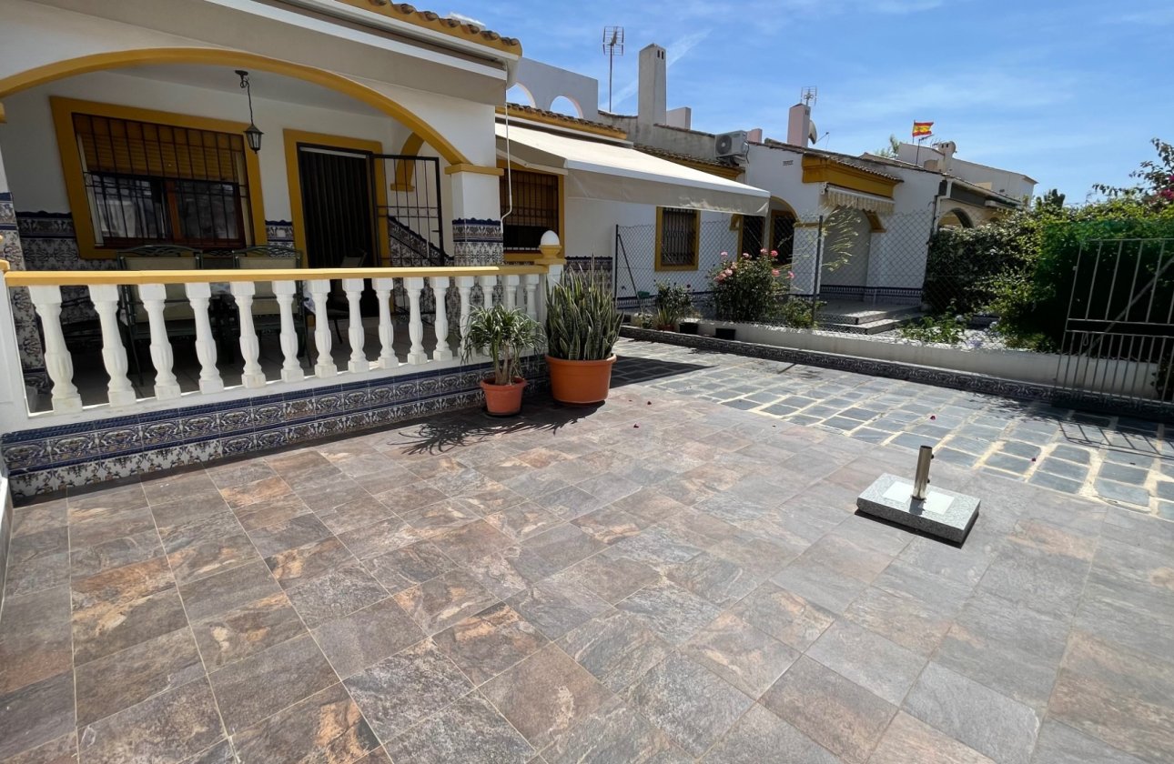 Resale - Terraced house -
Torre de la Horadada